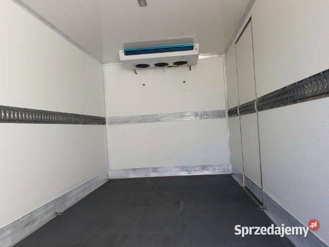 IVECO DAILY 2018 299800 ccm 146 mazowieckie Warszawa