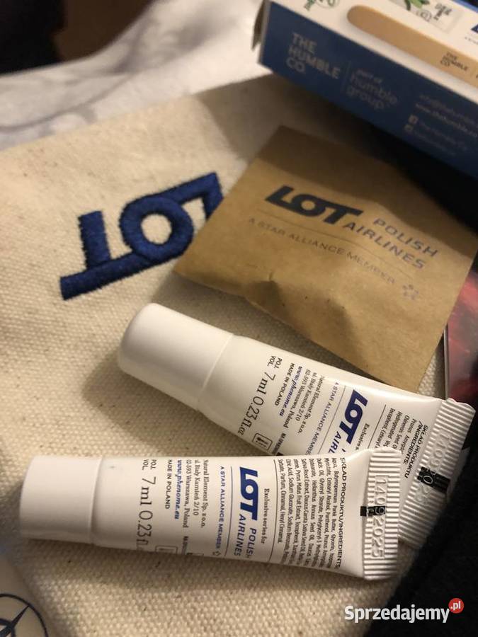 saszetka podróżna kosmetyki wygodna logo LOT Zegrze sprzedam