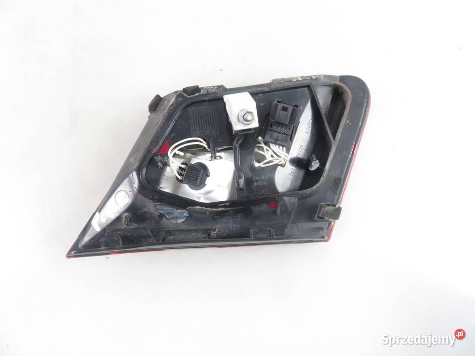 LAMPA PRAWA TYLNA KLAPA MERCEDES W212 2128200864 Lampy tylne sprzedam