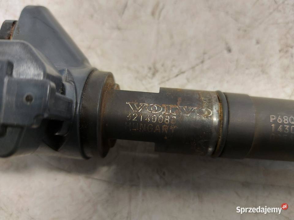 VOLVO XC90 II B5 20 TD Wtryskiwacz 32140080