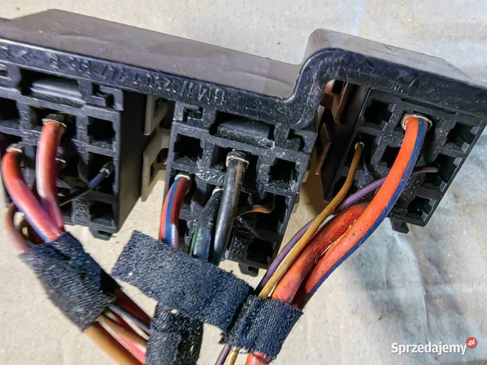 Przekaźniki wycieraczek BMW E38 osobowe Żory