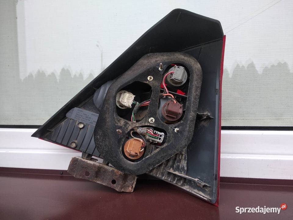 Honda Civic VII 7 5d przedlift lampa tył tylna Sieradz