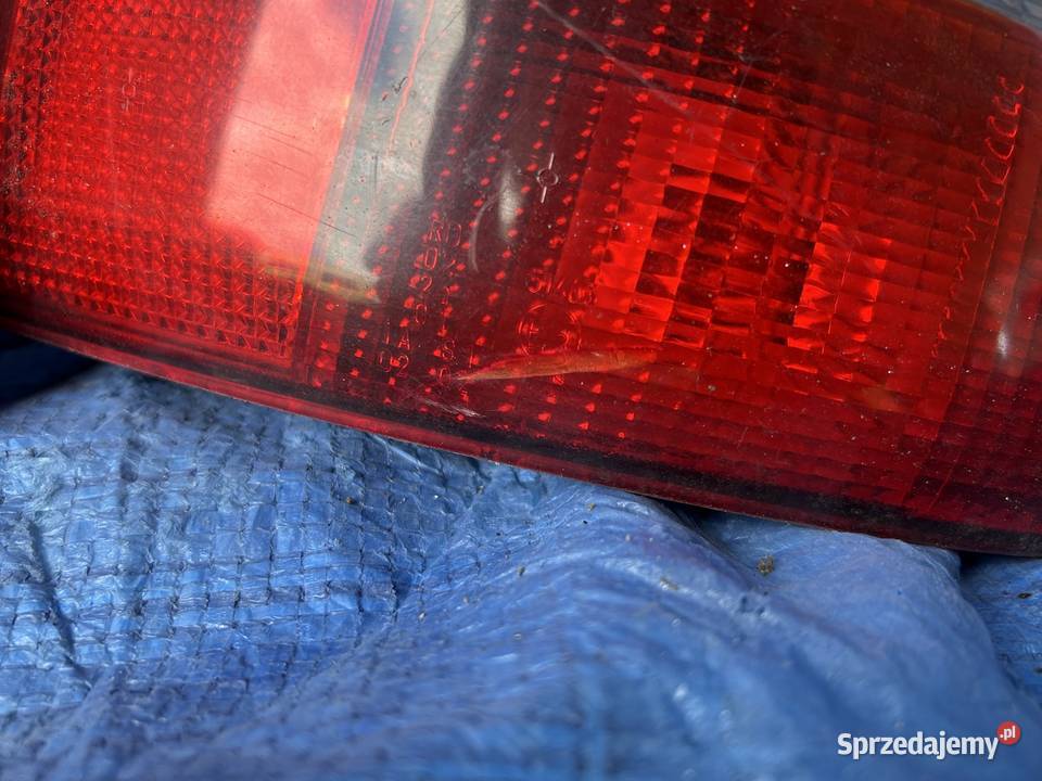 Volvo V40 Lampa Prawa Tylna Narożna Oryginalna Lampy tylne