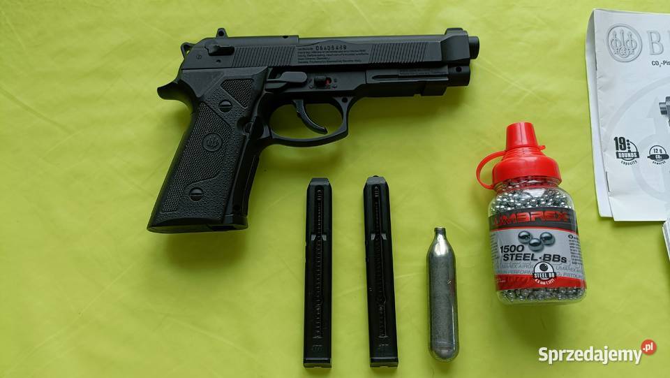 Pistolet Beretta Elite II 4,5 mm CO2 DA stan bdb + gratisy