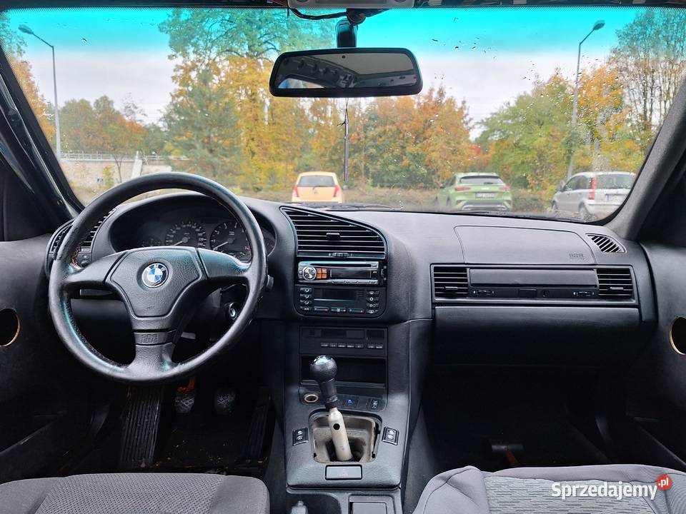 Bmw E36 sedan 316i 97r
