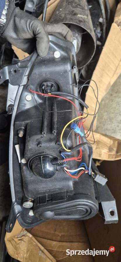 OPEL CORSA C 0106COMBO REFLEKTOR LAMPA LEWA osobowe Lampy przednie Bełchatów sprzedam