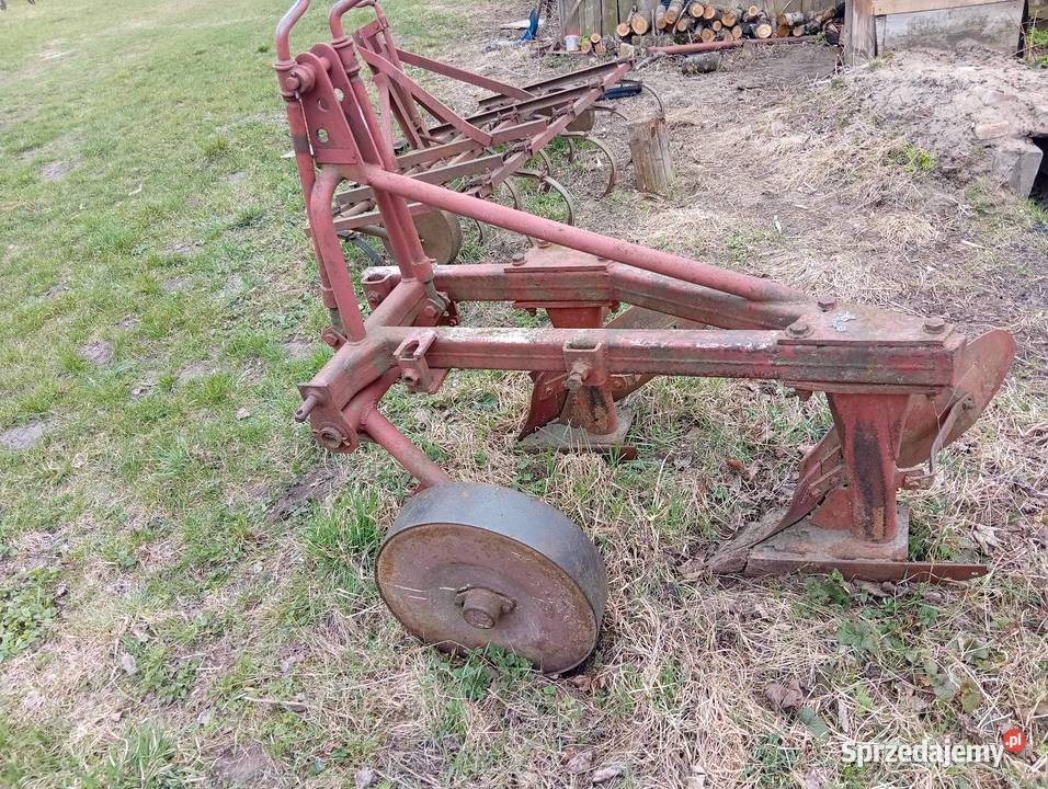 sprzedam kultywator 260m 700 pługi 2 400 i Sokółka sprzedam