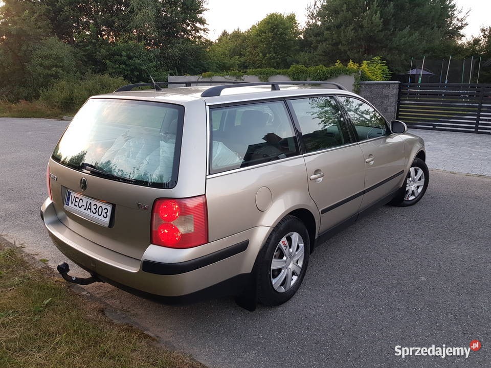 VW PASSAT LIFT 19 TDI 130 OPŁACONY Klima światła przeciwmgielne