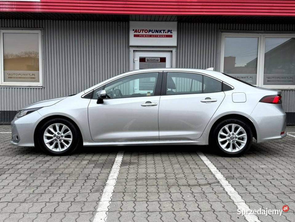 Toyota Corolla 2022r Salon Fvat 23 Bezwypadkowy Rzeszów sprzedam