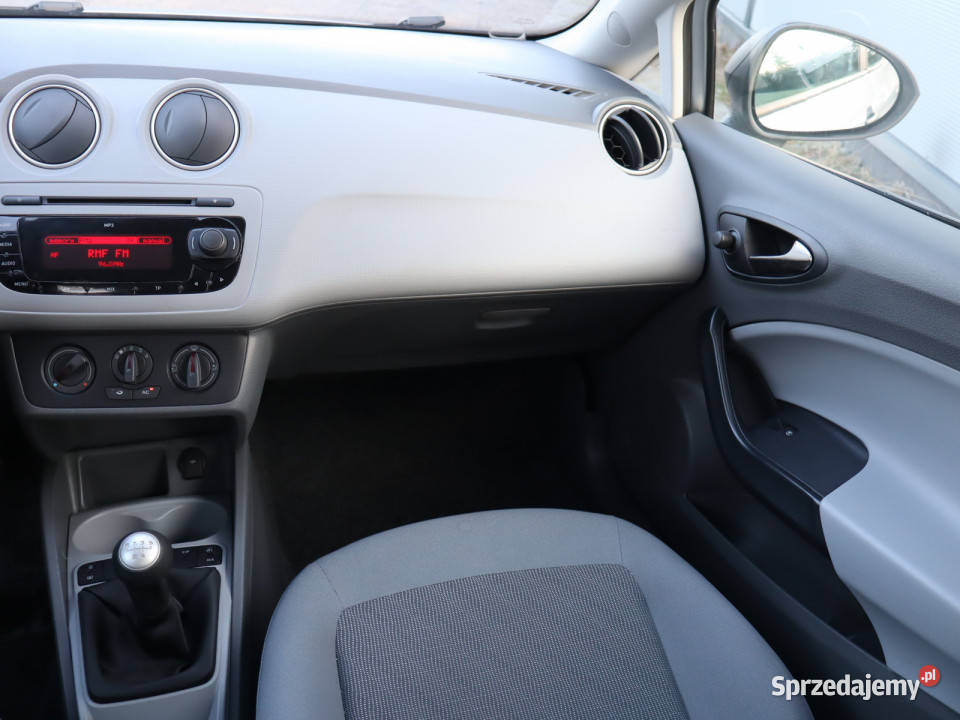 Seat Ibiza 14 i 16V srebrny Katowice