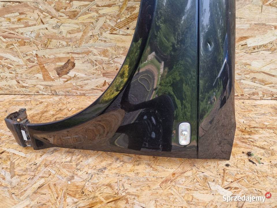 AUDI A3 8PBŁOTNIK PRZÓD PRZEDNI LEWY LZ7L Słowikowo
