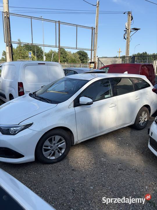 Toyota Auris Gaz Hybryda Auris Warszawa
