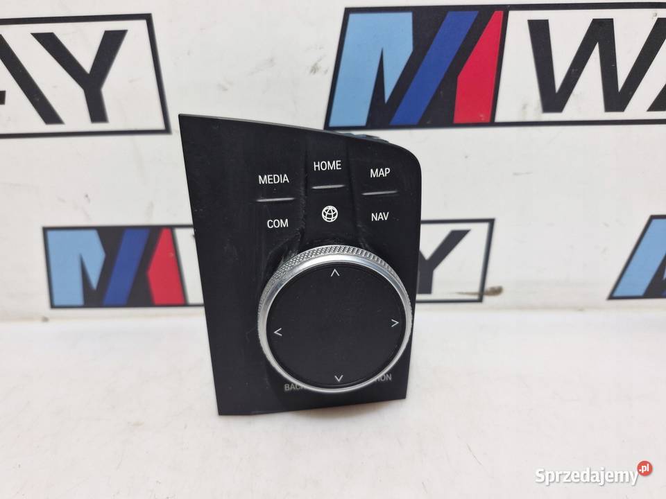 BMW 1 F40 NAWIGACJA CZYTNIK MONITOR IDRIVE Nawigacje fabryczne sprzedam