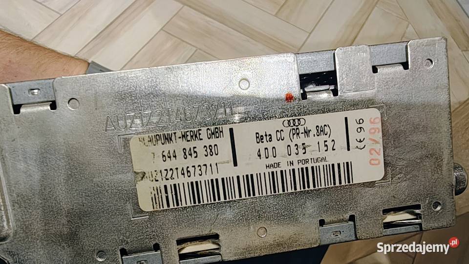 Radioodtwarzacz Audi Beta CC 4D0035152 Sprzęt audio fabryczny Siemianowice Śląskie