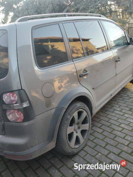 Vw Touran 20 tdi automat Źródła sprzedam