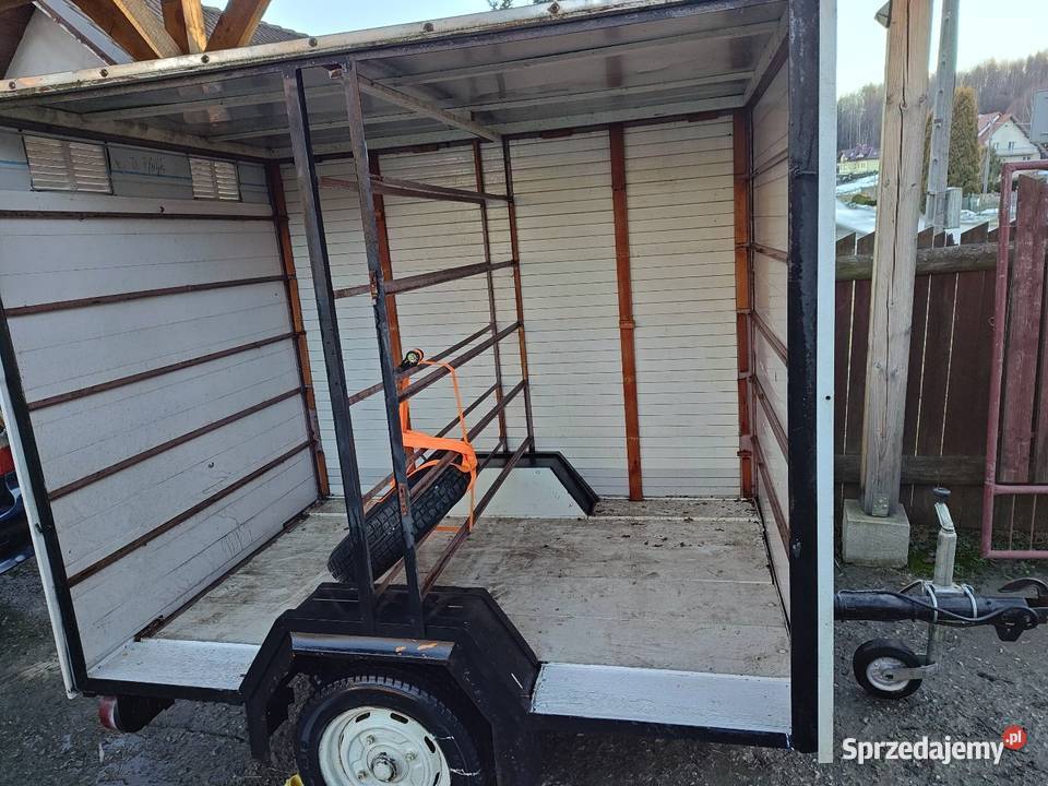 Przyczepka samochodowa do przewozu zwierząt Burtowe i plandeki Krzczonów