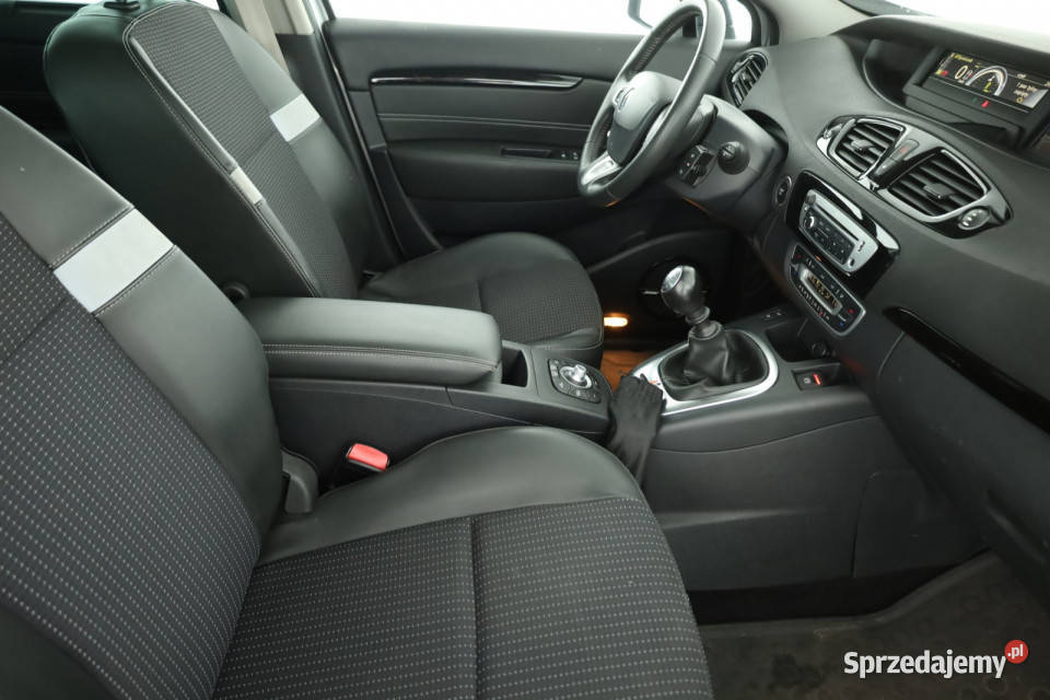 Renault Scenic 12 TCe radio mazowieckie