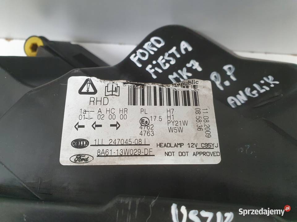 Ford Fiesta MK7 0817r PRZEDNIA LAMPA PRAWA PRAWY Lampy przednie Janów