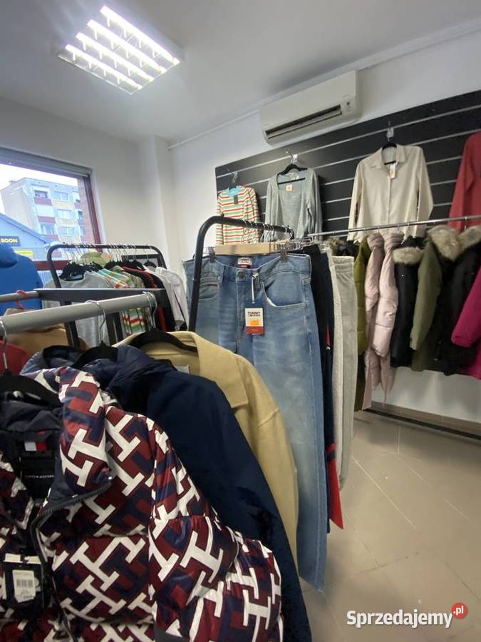 Wyprzedaz magazynu odziezowego nowa odziez i pomarańczowy Barlinek