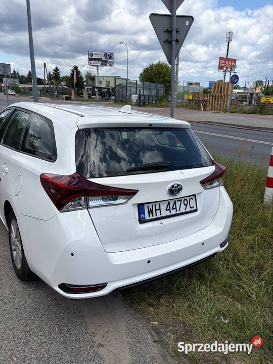 Toyota hybryda krajowy Warszawa