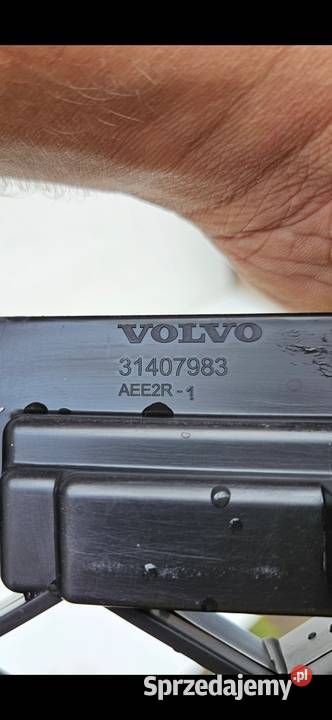 VOLVO XC60 II ŚLIZG ZDERZAKA TYŁ TYLNY 31407983 Międzychód sprzedam