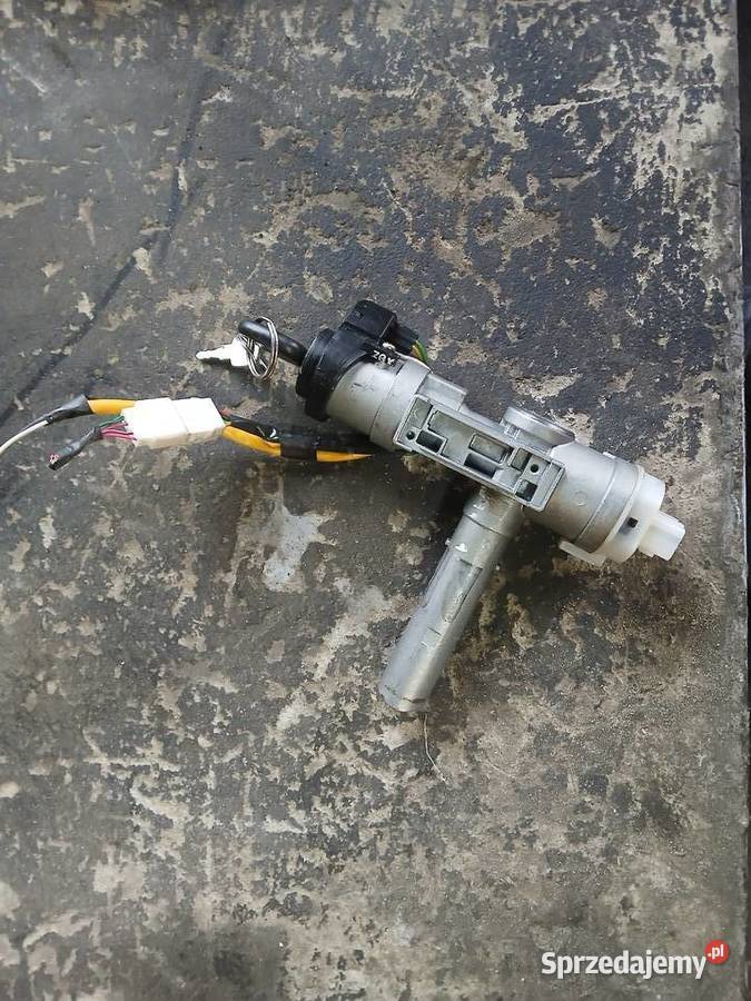 Stacyjka Kluczyk Hyundai Trajet 20 CRDI Rok produkcji 2005 Radłów