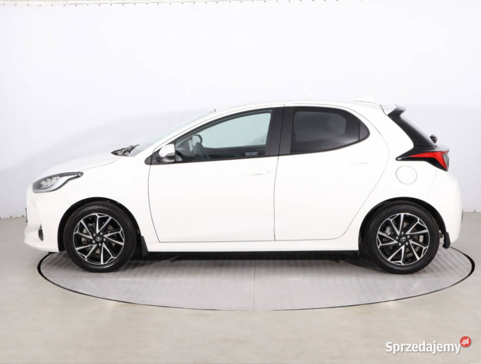 Toyota Yaris 15 VVTi Hybrid