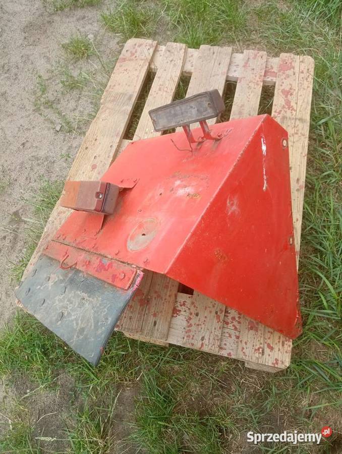 Błotnik LEWY Zetor płaszcz tylny wersja szeroka łódzkie Parzęczew