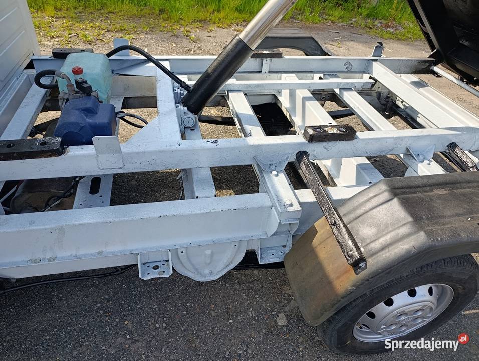 F VAT23 WYWROTKA Ładowność 1350VAT1Peugeot Bujaków