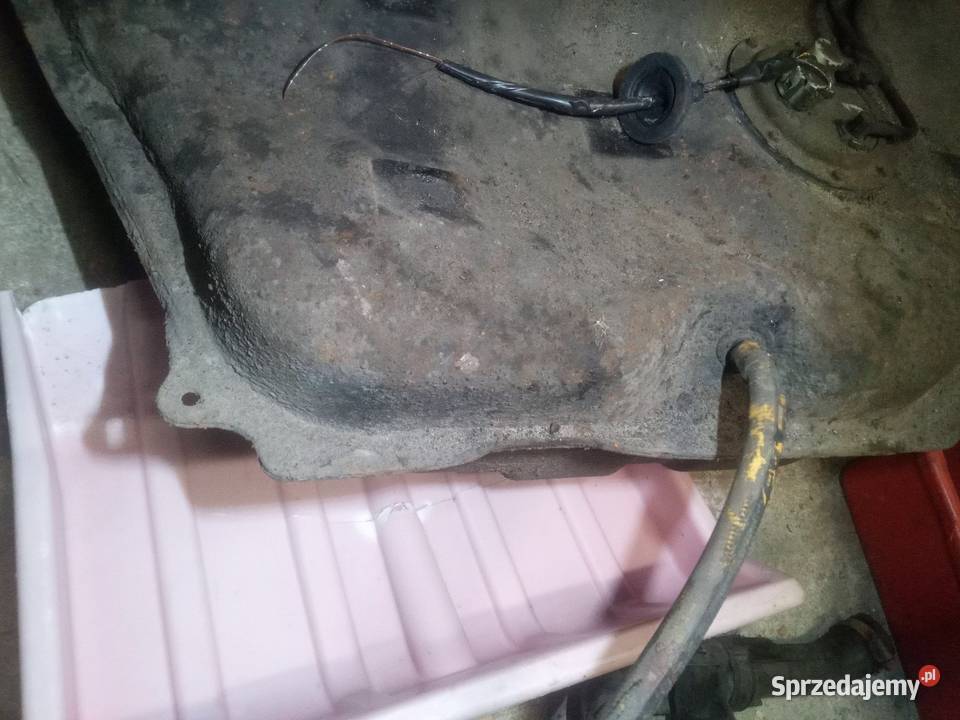 Zbiornik paliwa bak Toyota Corolla E12 16B Rzeszów sprzedam