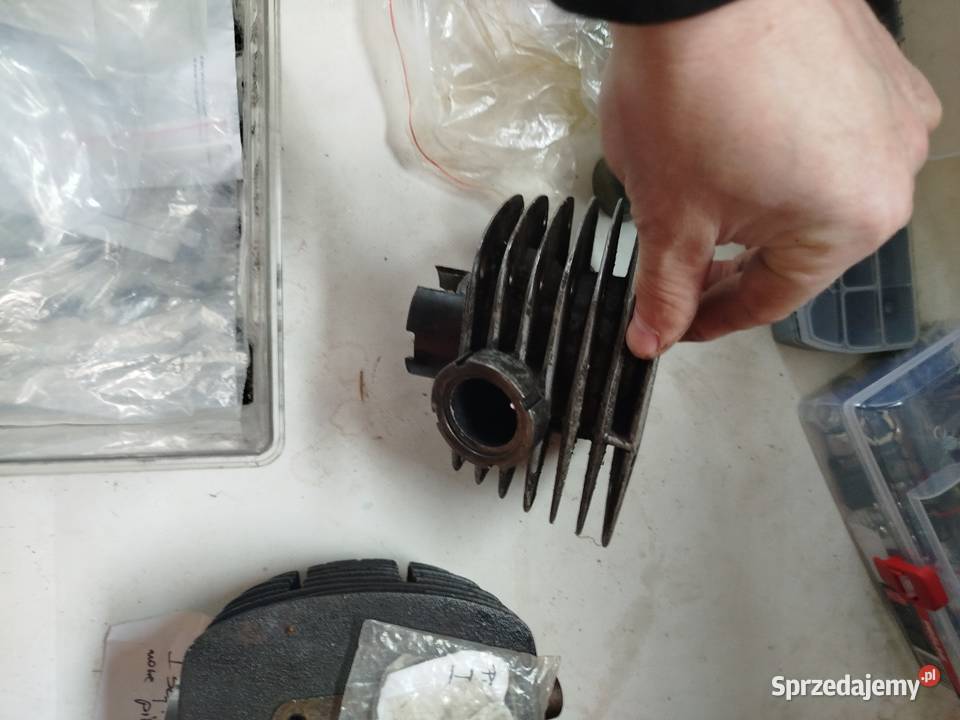 Cylinder aluminiowy z tłokiem WSK Piotrków Trybunalski