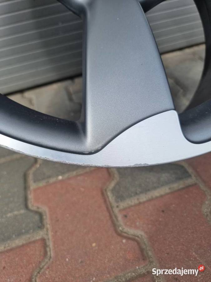 Felga aluminiowa oryginał AUDI A5 S5 8T 9J ET33 Samochodowe Posądza