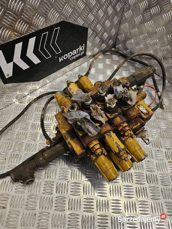 Rozdzielacz hydrauliczny Caterpillar 432D 442D Gdynia