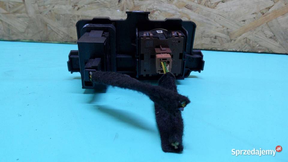 PEUGEOT 3008 I HYBRYDA 12r przełącznik świateł