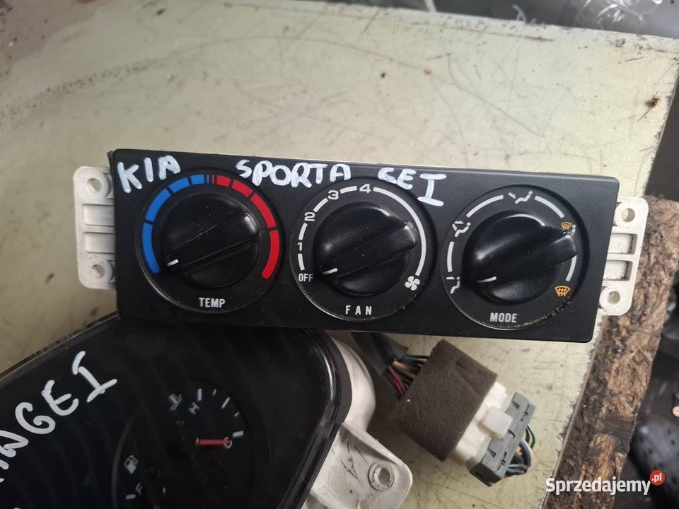 KIA SPORTAGE I 20 16V panel nawiewu 9302r Kielce