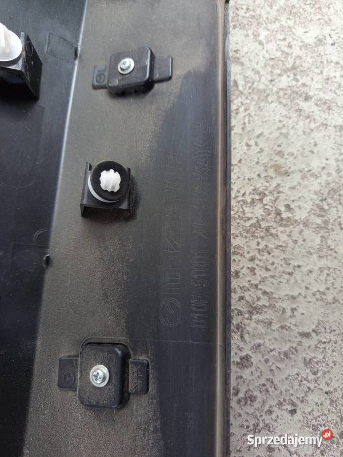 Listwa tylna lewa mazda CX3 orginal