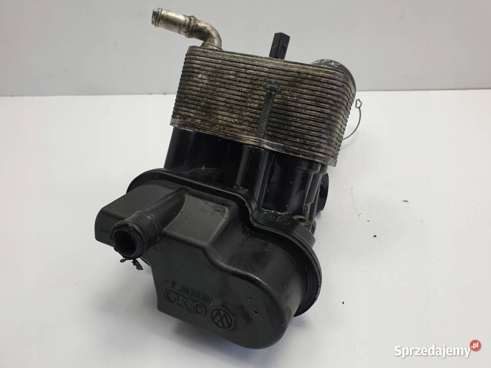 VW Golf V 20 FSI OBUDOWA FILTRA OLEJU podstawa Obudowy filtrów Chełm