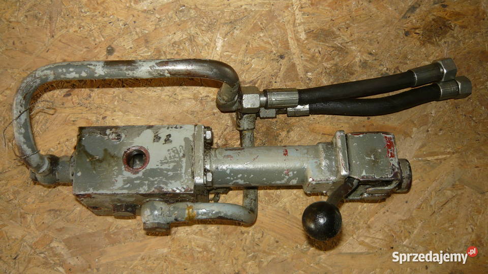 Rozdzielacz hydrauliczny C 330 Ursus hydrotor do Sokółka