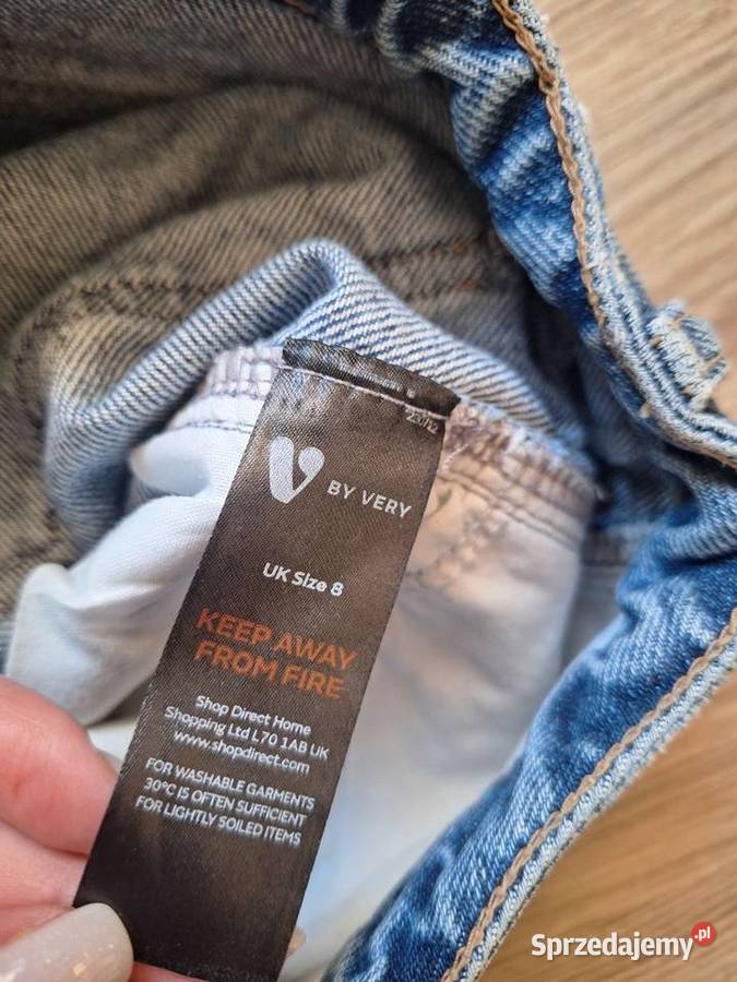 Jeansy proste boyfriend z dziurami I małopolskie