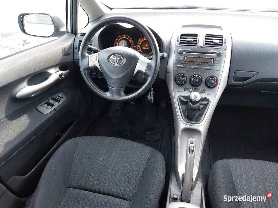 Toyota Auris 14 benzyna Łochów