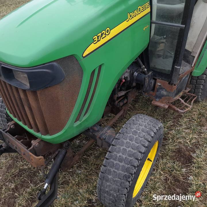 Miniciągnik John Deere 3720 wielkopolskie Buk