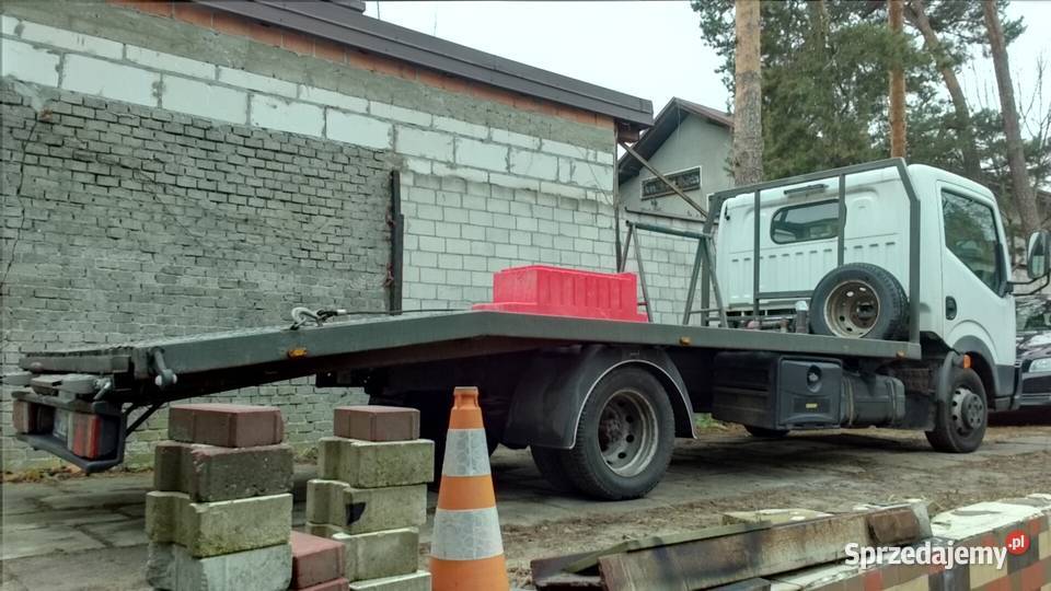 Nissan Cabstar pomoc drogowa autolaweta holownik radio / CD Warszawa sprzedam