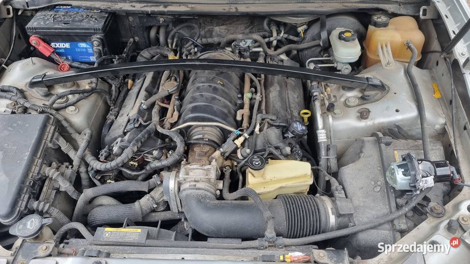 Caddilac srx 46 v8 paliwa jezdzi benzyna sprzedam