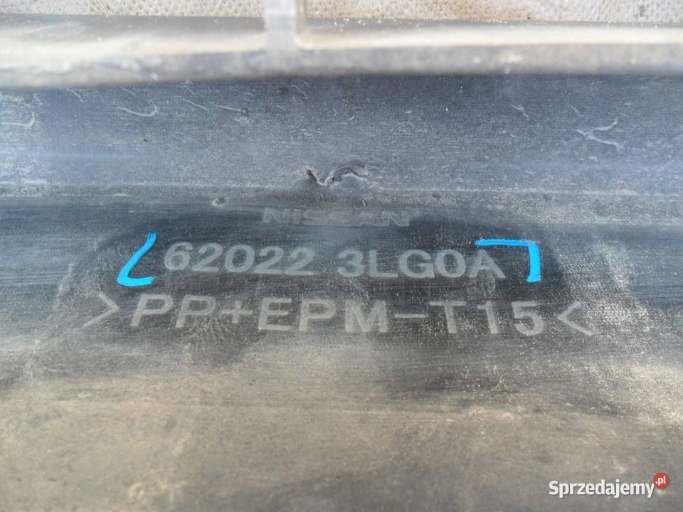 Nissan NV200 Zderzak przód przedni