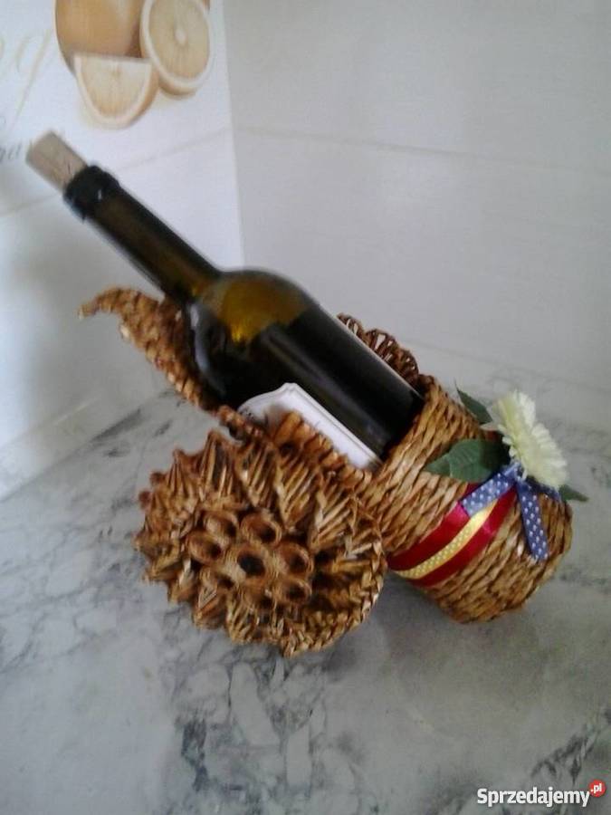 Armatka na wino z papierowej wikliny Koronowo