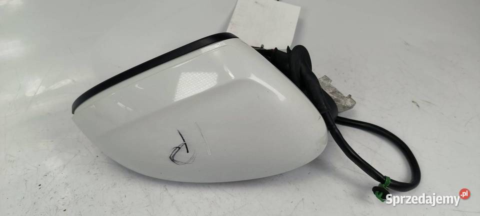 LUSTERKO PRAWE VOLKSWAGEN PASSAT B8 RLINE PIN 13 Lipno