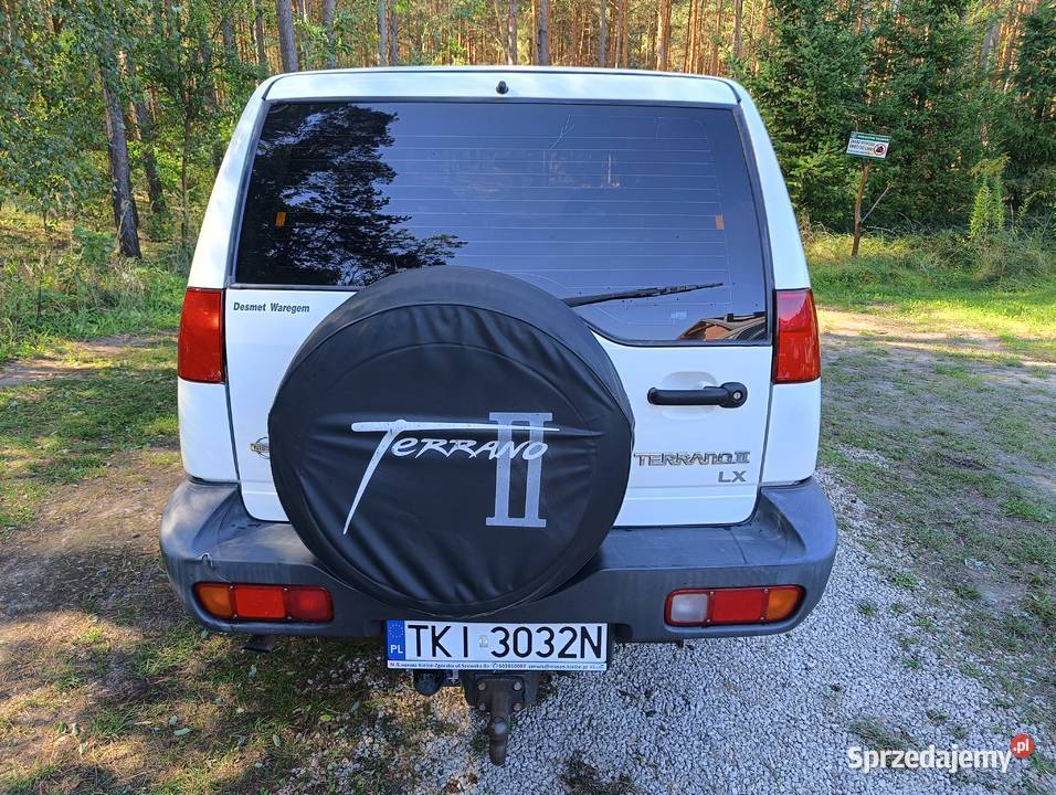 Nissan terrano ii 24 benzyna 4x4 83 bezwypadkowy manualna Chmielnik