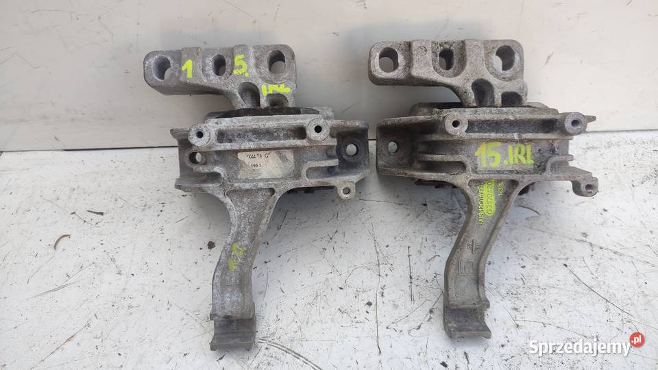15VW SEAT AUDI SKODA 931ZBDG348700J ŁAPA Zawieszenie silnika Włoszczowa