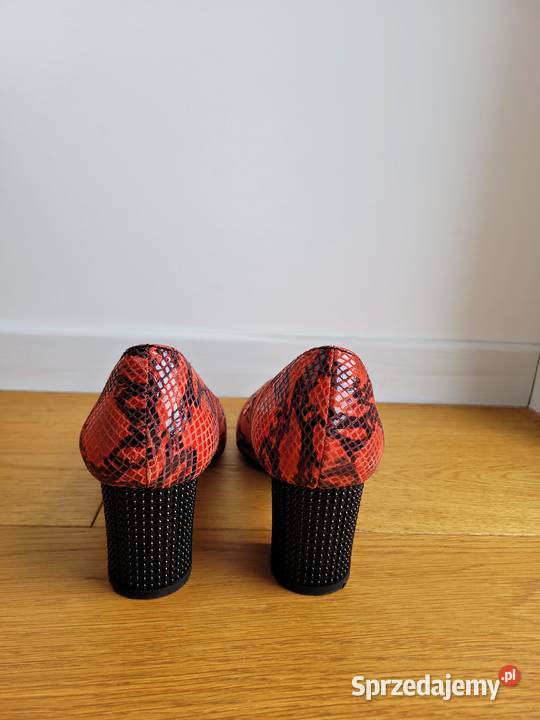 Czerwone czółenka buty na obcasie skórzane