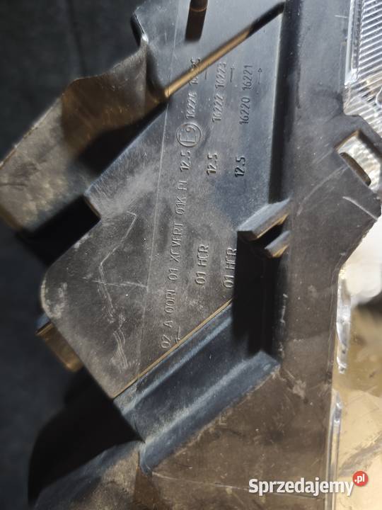 Lampa L Ford Kuga MK4 lewe Ełk